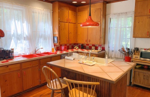 Mattituck House | Relaxing Mattituck Waterfront Home with Pool & Private Dock