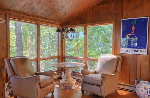Mattituck House | Relaxing Mattituck Waterfront Home with Pool & Private Dock