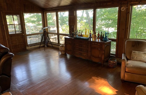 Mattituck House | Relaxing Mattituck Waterfront Home with Pool & Private Dock