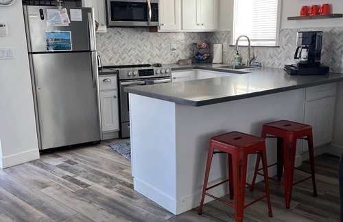 Seabright Apartment | Exceptional Oceanfront 1BR Retreat in Sunny Seabright