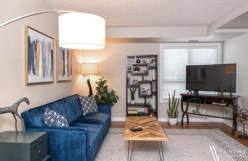 East Kootenay Apartment | Modern 2 Bed Lakeview Retreat with Pool & Hot Tub