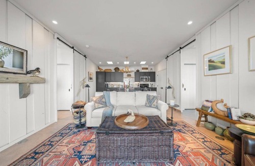 Palm Springs House | Rustic Modern Desert Retreat, Gateway to Joshua Tree