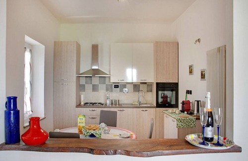 Moncucco Torinese House | Discover Belvilla by OYO Casale Adriano Country House