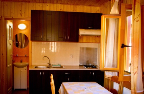 La Puebla de Roda House | Top-Rated Belvilla by OYO Vakantiepark with Pool & Pets Welcome