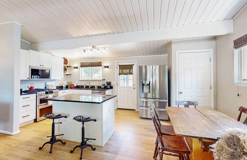 Central Colorado Springs House | Rustic Mountain Retreat with Yard, Pond & Pet-Friendly Perks