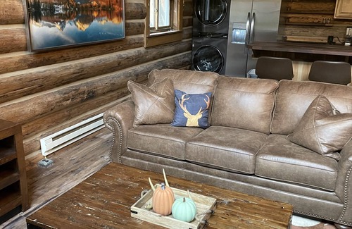 Kalispell Cabin | Cozy MT Cabin with Pool and Lake Views - 10/10 Rating
