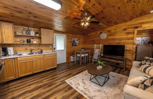Mount Sterling Cabin | Rustic Mt. Sterling Cabin 2 Near Downtown Pets OK