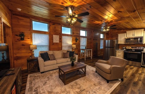 Mount Sterling Cabin | Rustic Mt. Sterling Cabin 1 Near Downtown Pets OK