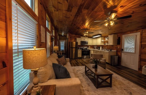 Mount Sterling Cabin | Rustic Mt. Sterling Cabin 1 Near Downtown Pets OK