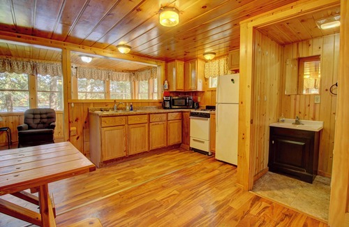 Lac du Flambeau Cabin | Idyllic Northern Wisconsin Lakeside Cabin for Families & Pets