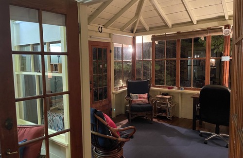 Winthrop House | Cozy Cabin Retreat on Lake Cobbossee - Perfect for Groups