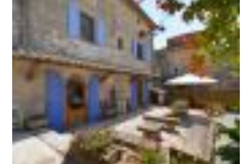 Cabrieres-d'Avignon House | Charming Provencal Mansion with Private Pool Near Gordes
