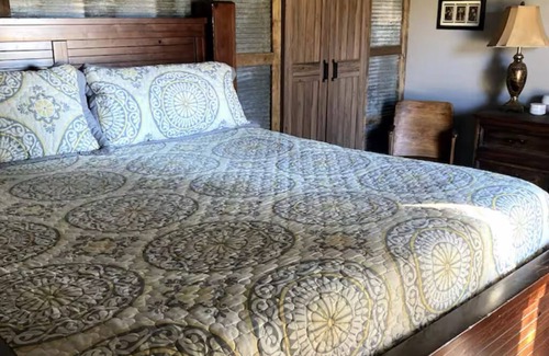 Conway Other | Rustic Ranch Retreat - 6 bedrooms, 5 bath, game room, working cattle ranch!