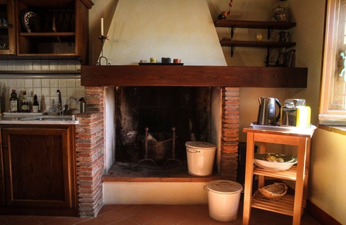 Borgo a Mozzano House | Idyllic Retreat with Private Pool and Garden, Rated 9.8