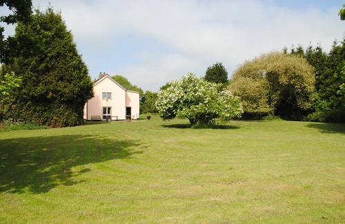 Bury St Edmunds House | Rustic Retreat in Rural Suffolk - Pet and Child Friendly!