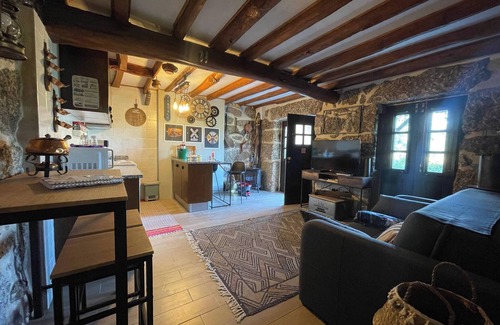 Tondela House | Rustic Retreat Station House