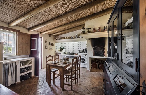 Pedra Arrancada Cottage | Rustic Retreat with Pool and Stunning Views