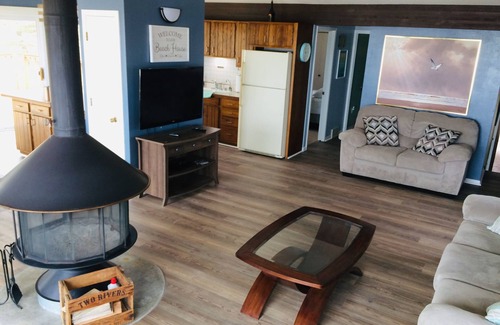Two Rivers House | Idyllic Lake Michigan Retreat with Spa and Pet-Friendly Perks
