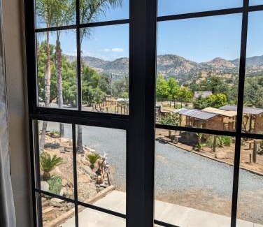 Squaw Valley Apartment | Unforgettable Rustic Rooms Barn Loft Near Kings Canyon