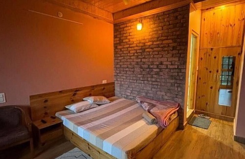 Naggar Bed & Breakfast | Rustic Roots Home Stay