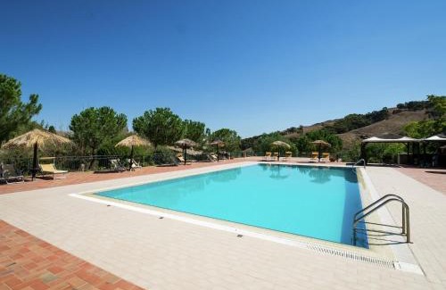 Landro House | Relax at Belvilla by OYO: Chic Farmhouse with Sauna