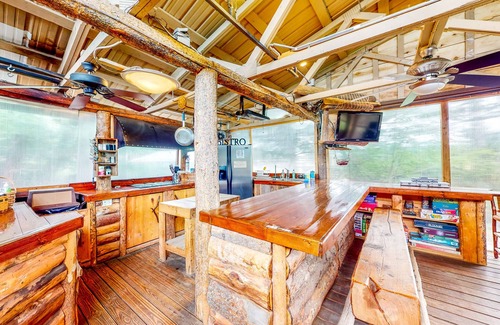 Cedaredge Cabin | Cozy Studio with Breathtaking Mountain Views & Hot Tub