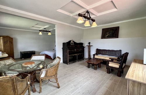 Cuenca Cabin | Rustic Suite Escape with Spa and Hot Tub Near Cuenca