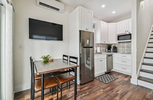 Dunedin House | Exquisite Tiny Home on Pinellas Trail with Heated Pool