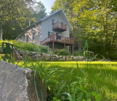 Saint-Gabriel-de-Brandon Ski Chalet | Cozy Rustic Villa with Oceanfront Views, Pet Friendly Stay