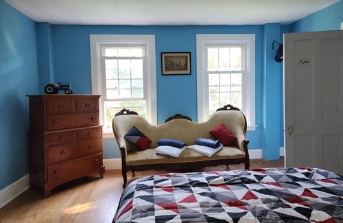 Shaftsbury Other | Inviting Vermont Farmhouse with Spa and Hot Tub Amenities