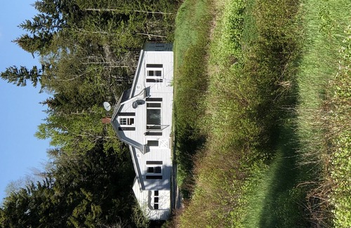 West Tremont House | Rustic Vintage Cottage with Ocean View in Duck Cove
