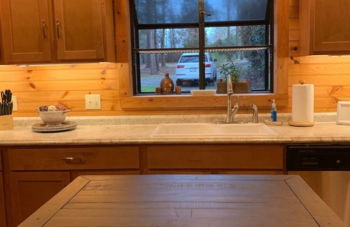 Ridgeway House | Lake Wateree Waterfront Cabin with Pool & Lake Views