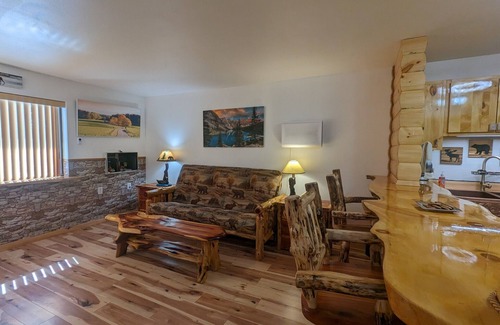 Coloma Apartment | Rustic Log Cabin Apartments: Guest Rated 9.8 with Spa & Hot Tub