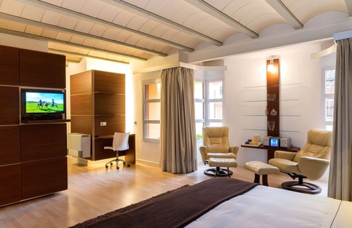 Almagro Hotel | Relaxing Retreat at Rusticae Hotel La Casa del Rector