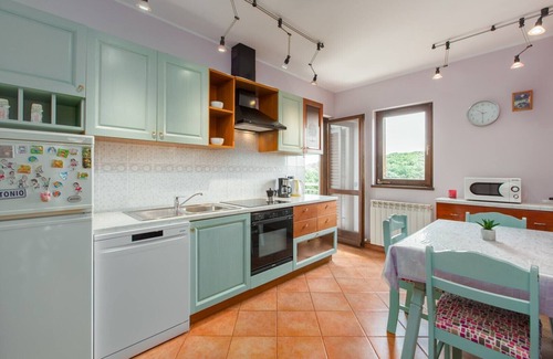 Vrsar Apartment | Cozy Apartment Dora with Balcony and Private Parking