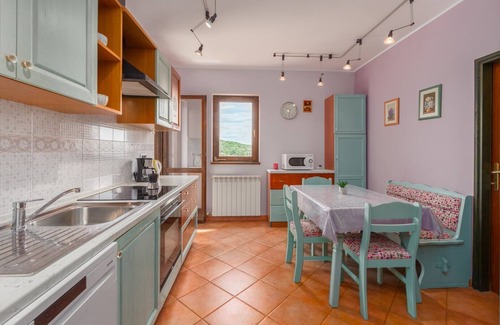 Vrsar Apartment | Cozy Apartment Dora with Balcony and Private Parking