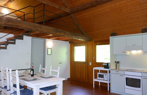 Ponto Valentino House | Relax at Rustico al Campett: Lake View & Spa Amenities