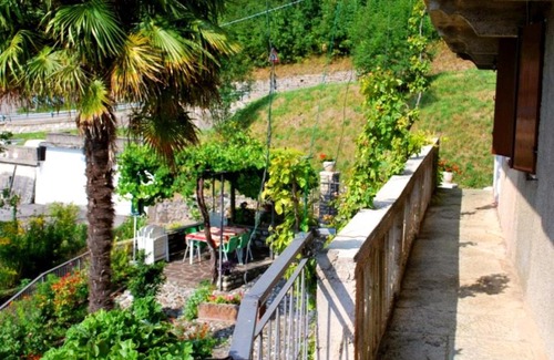 Prabione Apartment | Pet-Friendly Retreat at Rustico Al Dos - Rated 8/10