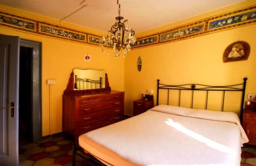 Prabione Apartment | Pet-Friendly Retreat at Rustico Al Dos - Rated 8/10