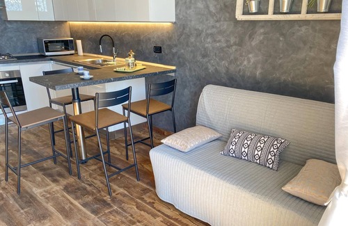 Montemezzo House | Pet-Friendly Rustico Bella Vita Bungalow with Pool & Kitchen