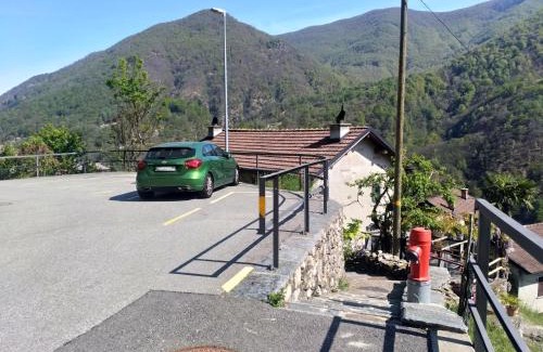 Centovalli House | Delightful Rustico "Casa di Sasso" with Oceanfront Views
