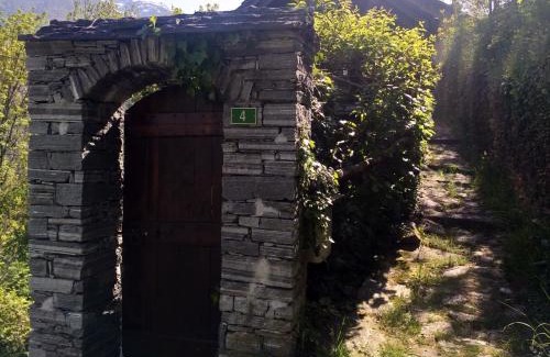 Centovalli House | Delightful Rustico "Casa di Sasso" with Oceanfront Views