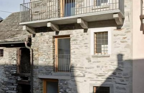 Moghegno House | Ideal Holiday House Moghegno for Families with Breakfast & Kitchen