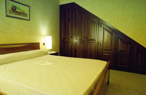 Mergozzo Apartment | Rustico Giorgia: Guest Rated 8.8, Pet and Child Friendly Stay