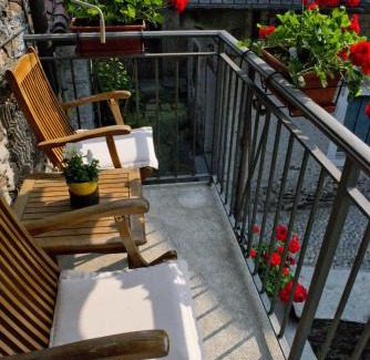 Mergozzo Apartment | Rustico Giorgia: Guest Rated 8.8, Pet and Child Friendly Stay