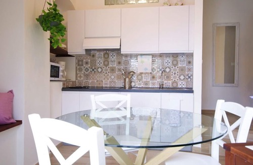 Dolcedo Apartment | Idyllic Rustico in Dolcedo with Kitchen & Breakfast Options