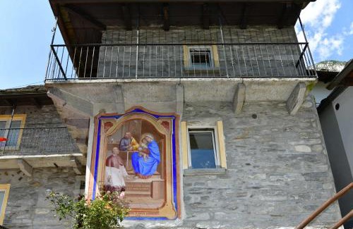 Lavertezzo Ski Chalet | Oceanfront Retreat at Rustico Luchessa Valle Verzasca