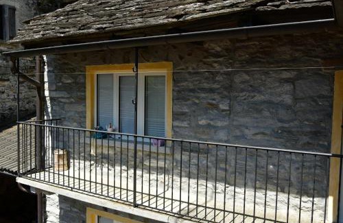 Lavertezzo Ski Chalet | Oceanfront Retreat at Rustico Luchessa Valle Verzasca