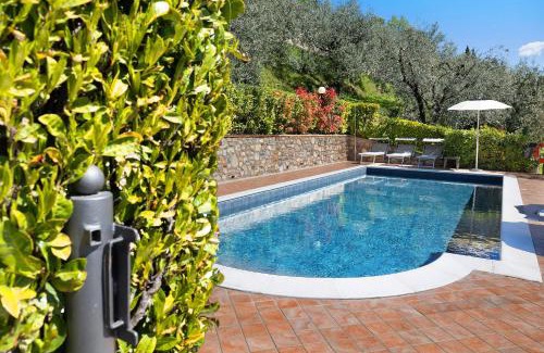 Oldesio Apartment | Pet-Friendly Retreat at Rustico Spagnol 1 with Pool