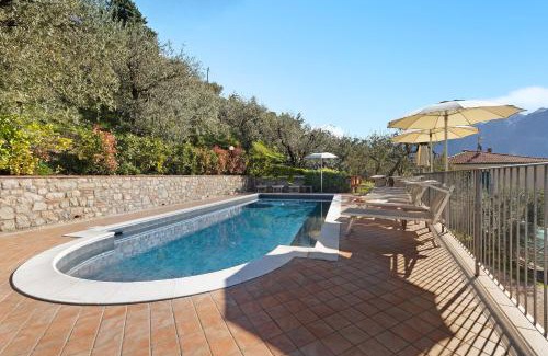 Oldesio Apartment | Pet-Friendly Retreat at Rustico Spagnol 1 with Pool